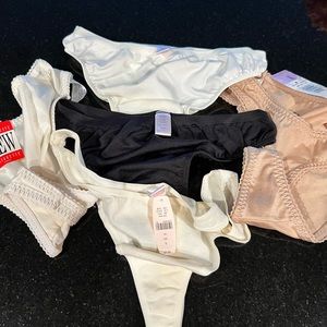 Ladies new thong underwear, size large,